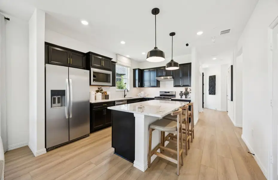 Representative furnished interior of a home built from the Contour by Del Webb in Del Webb at Trinity Falls, McKinney (Image 5). Representative furnished interior of a home built from the Contour by Del Webb in Del Webb at Trinity Falls, McKinney (Image 5).