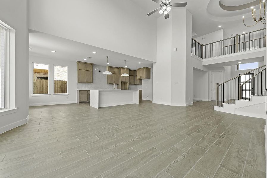 Spacious, unfurnished interior of a new home in Jordan Ranch, Katy (Image 21).