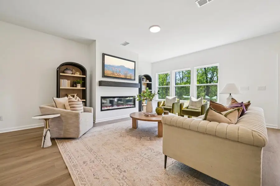 Representative images and renderings are for illustrative purposes. Actual structural options and design finishes of home may vary. Representative images and renderings are for illustrative purposes. Actual structural options and design finishes of home may vary.