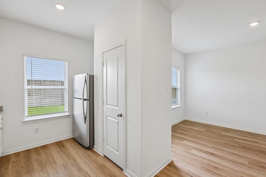 Spacious, unfurnished interior of a new home in , Elgin (Image 25).