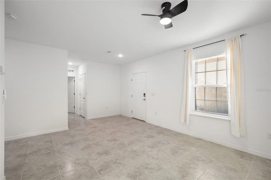 Spacious, unfurnished interior of a new home in Avalon Woods, Newberry (Image 17). Spacious, unfurnished interior of a new home in Avalon Woods, Newberry (Image 17).