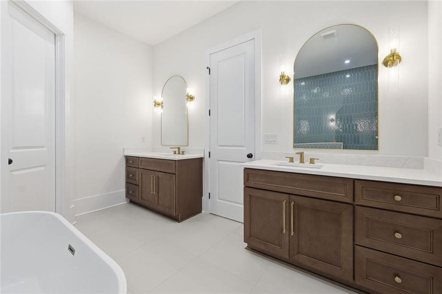 Furnished interior view inside a new home in , Clermont (Image 14). Furnished interior view inside a new home in , Clermont (Image 14).