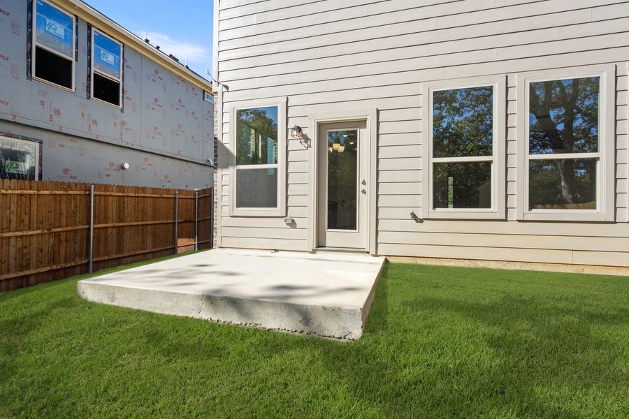 Exterior details and patio area of a home in Eagle Cove, Denton (Image 22).