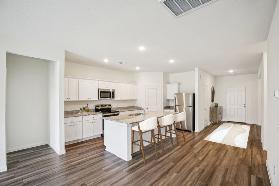 Representative furnished interior of a home built from the Sagan by Starlight Homes in Ashland, Angleton (Image 5).