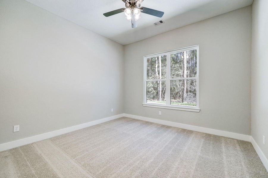 THE PICTURE SHOWN IS NOT THE ACTUAL HOME. TRINITY SIGNATUE HOMES IS BUILDING A SIMILAR FLOOR PLAN. THE PICTURE SHOWN IS NOT THE ACTUAL HOME. TRINITY SIGNATUE HOMES IS BUILDING A SIMILAR FLOOR PLAN.