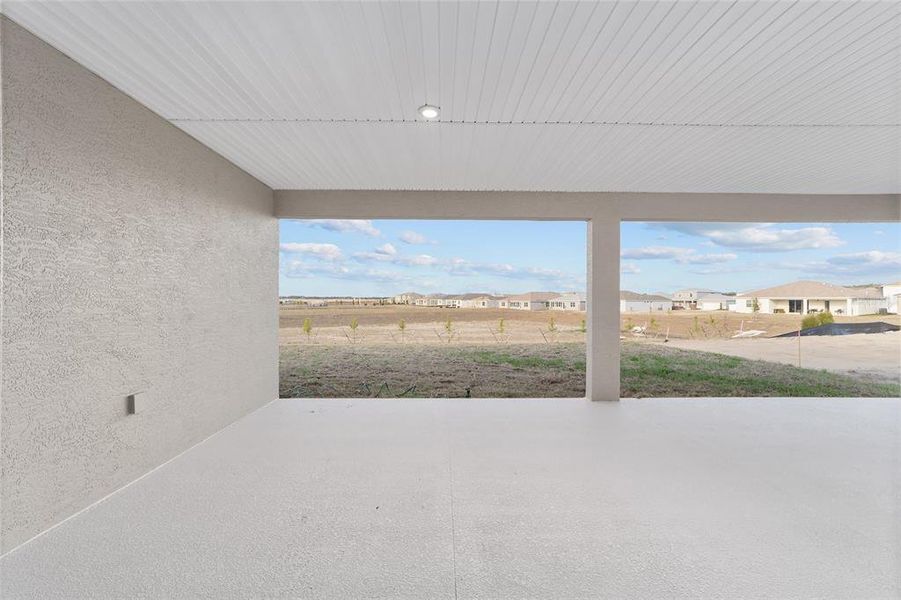 Exterior details and patio area of a home in Calesa Township, Ocala (Image 25).
