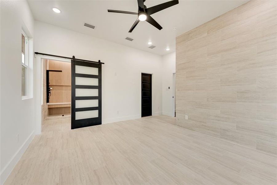 Spacious, unfurnished interior of a new home in , Fort Worth (Image 15). Spacious, unfurnished interior of a new home in , Fort Worth (Image 15).