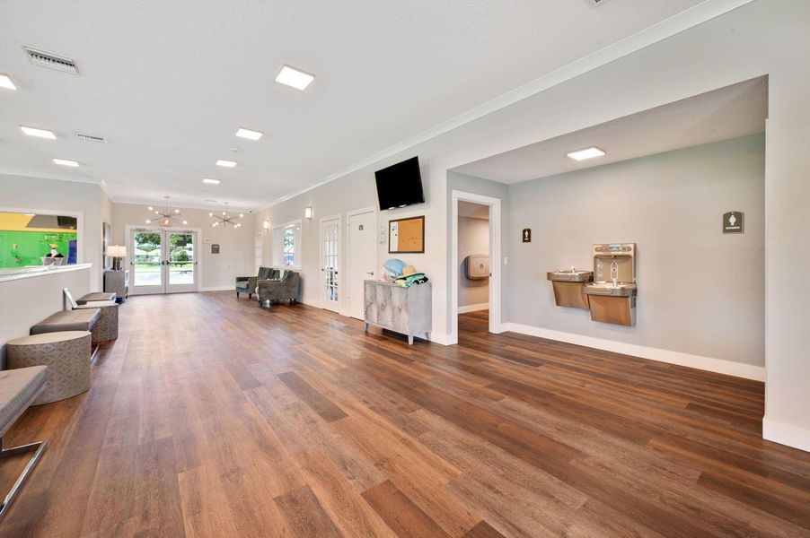 Spacious, unfurnished interior of a new home in Waterstone Villas, Fort Pierce (Image 24).