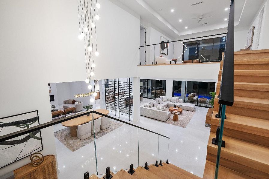 094-25833rdCourt-WestPalmBeach-FL-33407-