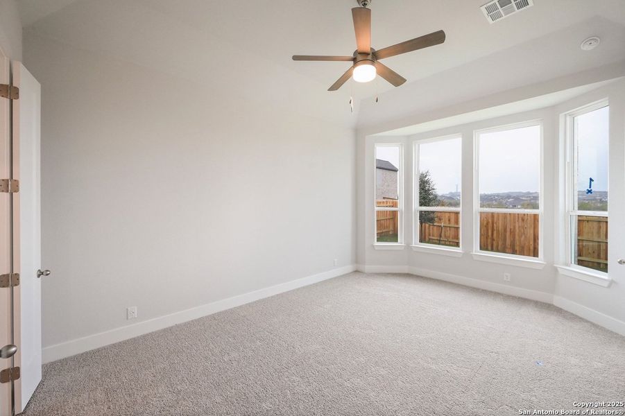 Spacious, unfurnished interior of a new home in Homestead, Schertz (Image 23).