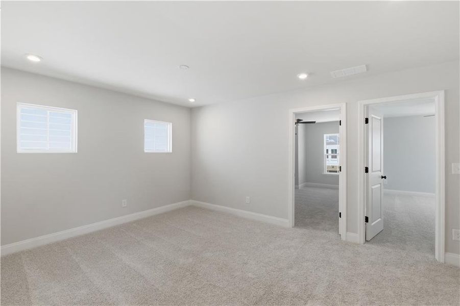 Spacious, unfurnished interior of a new home in Adler Springs, Powder Springs (Image 6).