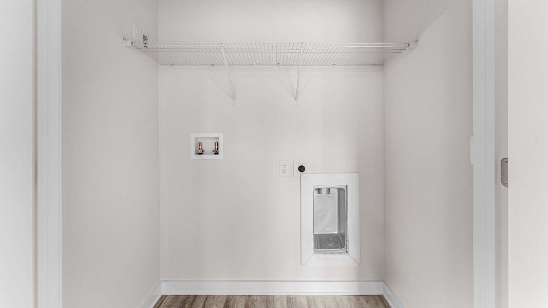 Spacious, unfurnished interior of a new home in Genoa Landing Townhomes, Freeport (Image 25).