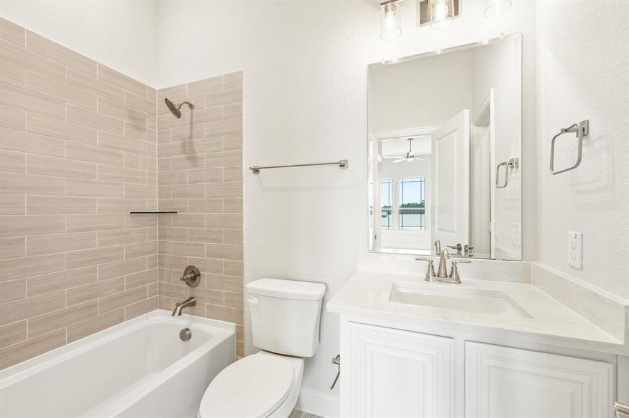 Furnished interior view inside a new home in Addison Hills, Cedar Hill (Image 14).