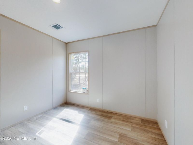 Spacious, unfurnished interior of a new home in , Keystone Heights (Image 40).