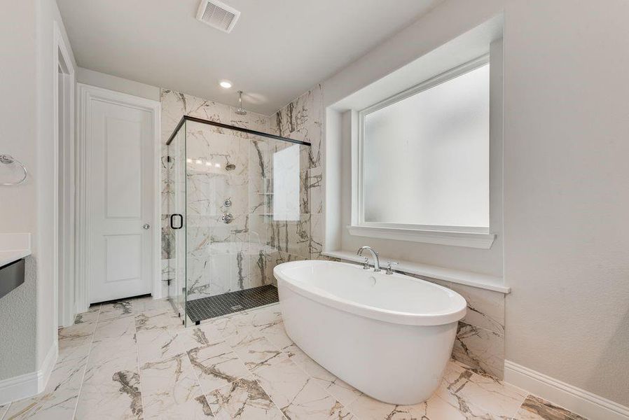 Furnished interior view inside a new home in Monterra, Fate (Image 18).