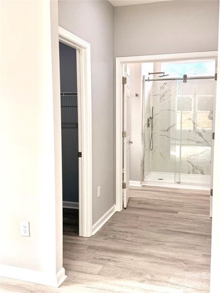 Spacious, unfurnished interior of a new home in , Shelby (Image 15).