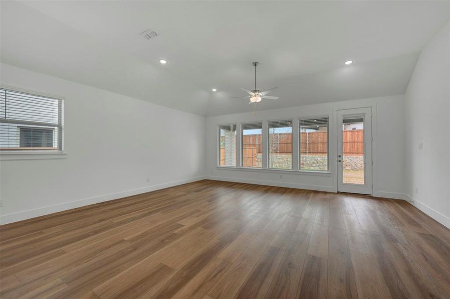 Spacious, unfurnished interior of a new home in Aster Park, McKinney (Image 39).