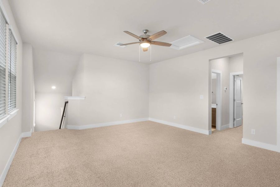 Spacious, unfurnished interior of a new home in Nolina, Georgetown (Image 11).