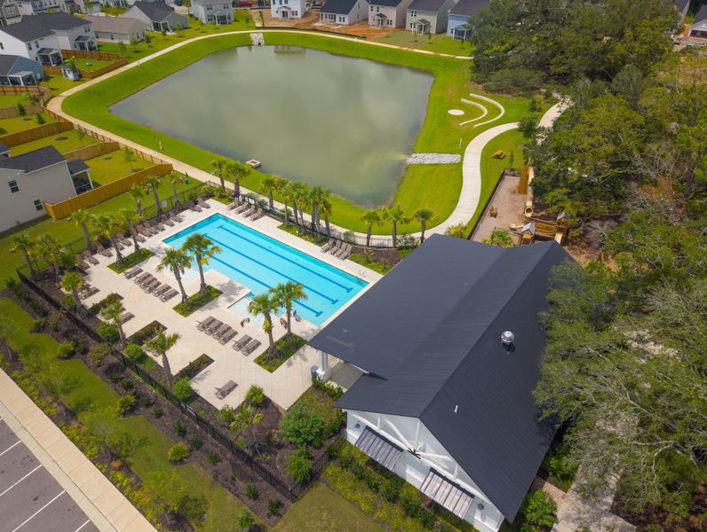 Community amenities in , Summerville (Image 30).