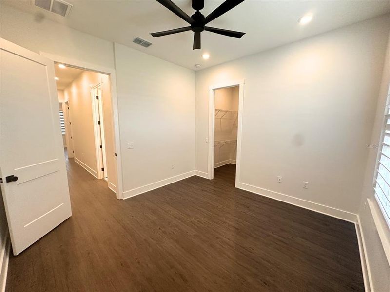 Spacious, unfurnished interior of a new home in , Winter Haven (Image 35).