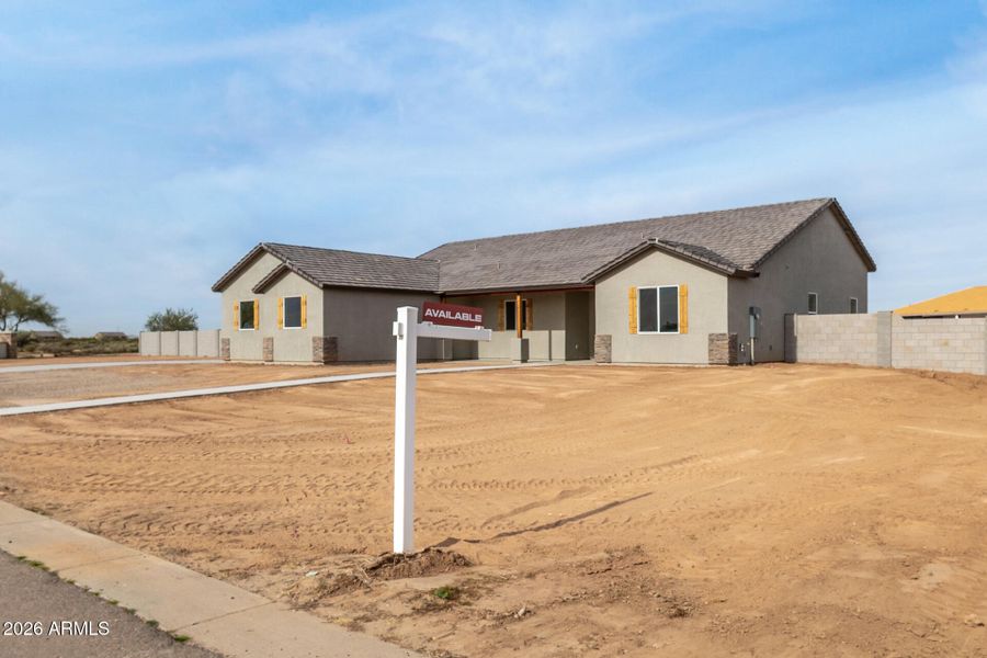 04-Sandstone Mountain