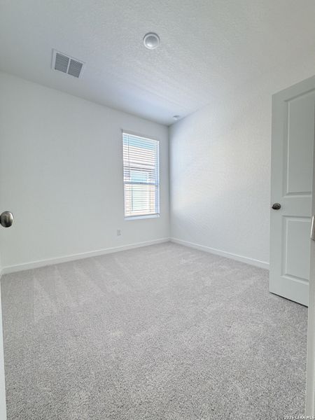 Spacious, unfurnished interior of a new home in Rose Valley, Converse (Image 10).