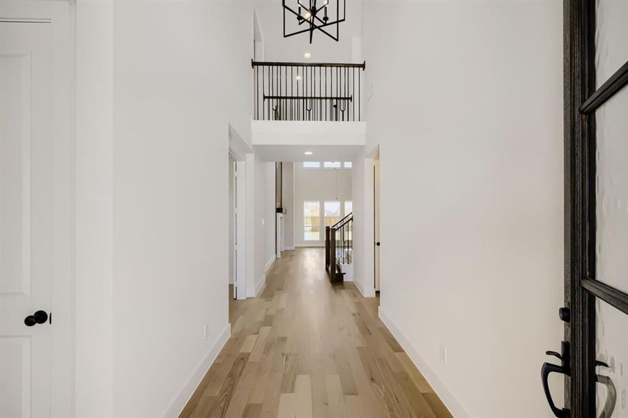 Spacious, unfurnished interior of a new home in Sweetgrass, Haslet (Image 26).