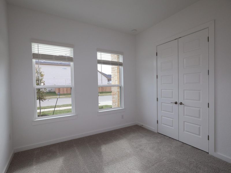 Spacious, unfurnished interior of a new home in Barksdale, Leander (Image 13).