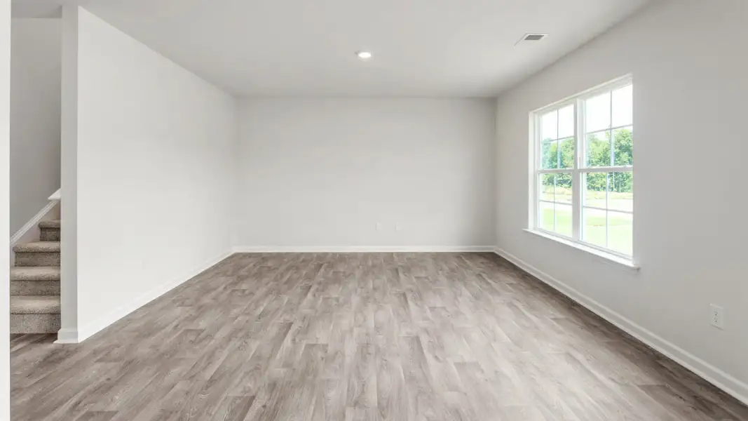 Spacious, unfurnished interior of a new home in Aspen Place, Thomasville (Image 13).