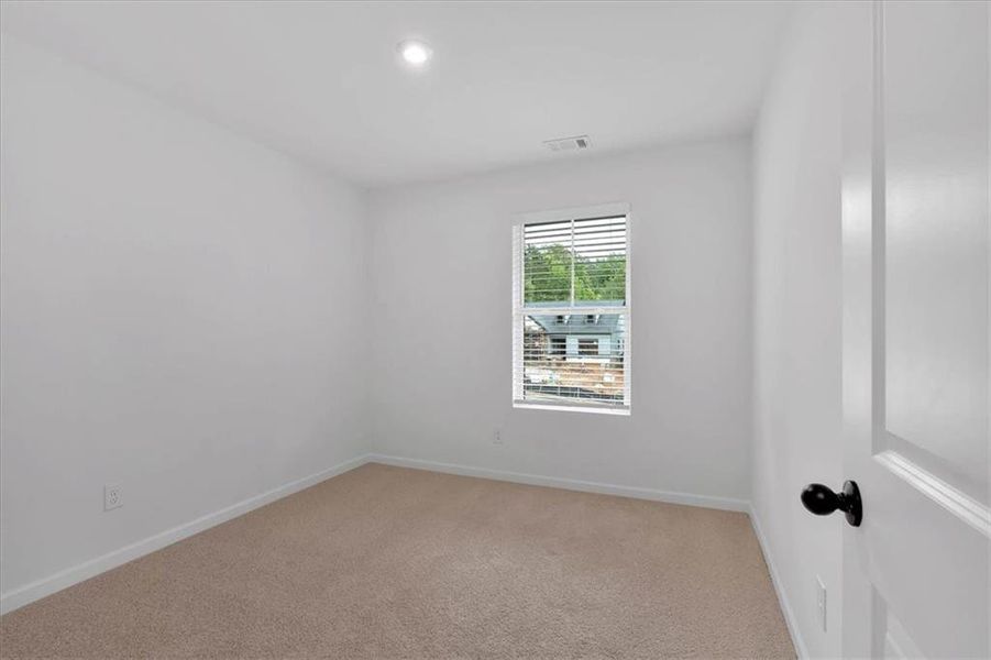 Spacious, unfurnished interior of a new home in Meadow Pines, Dallas (Image 21).