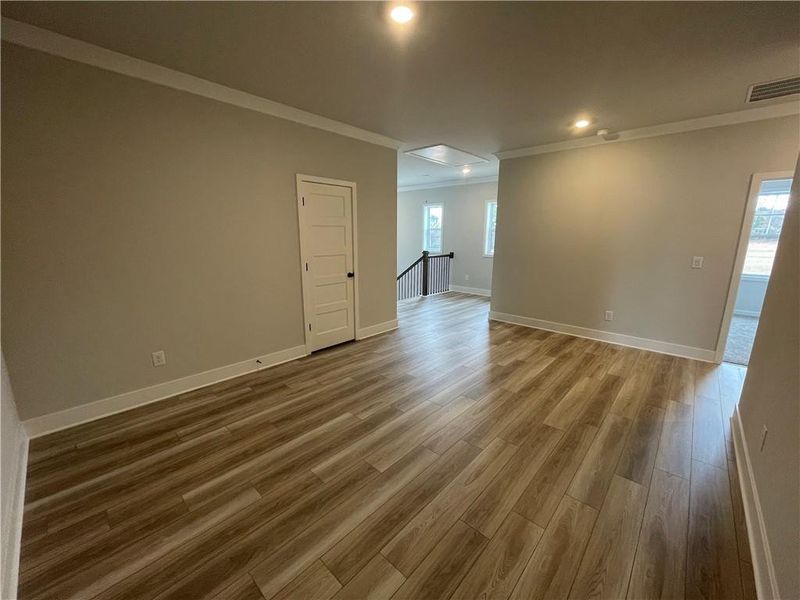 Spacious, unfurnished interior of a new home in Summerlin, Winder (Image 5). Spacious, unfurnished interior of a new home in Summerlin, Winder (Image 5).