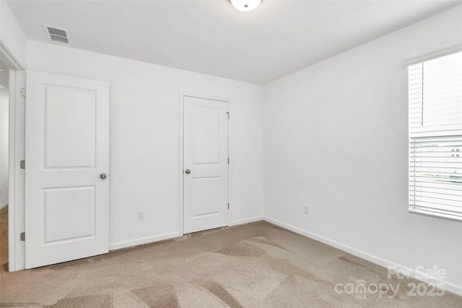 Image 34 of a home in Sunbriar.