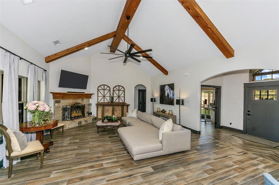 Furnished interior view inside a new home in , Weatherford (Image 10).