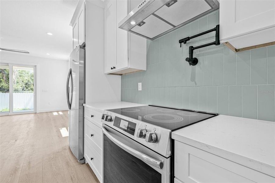 Furnished interior view inside a new home in , Tampa (Image 31).