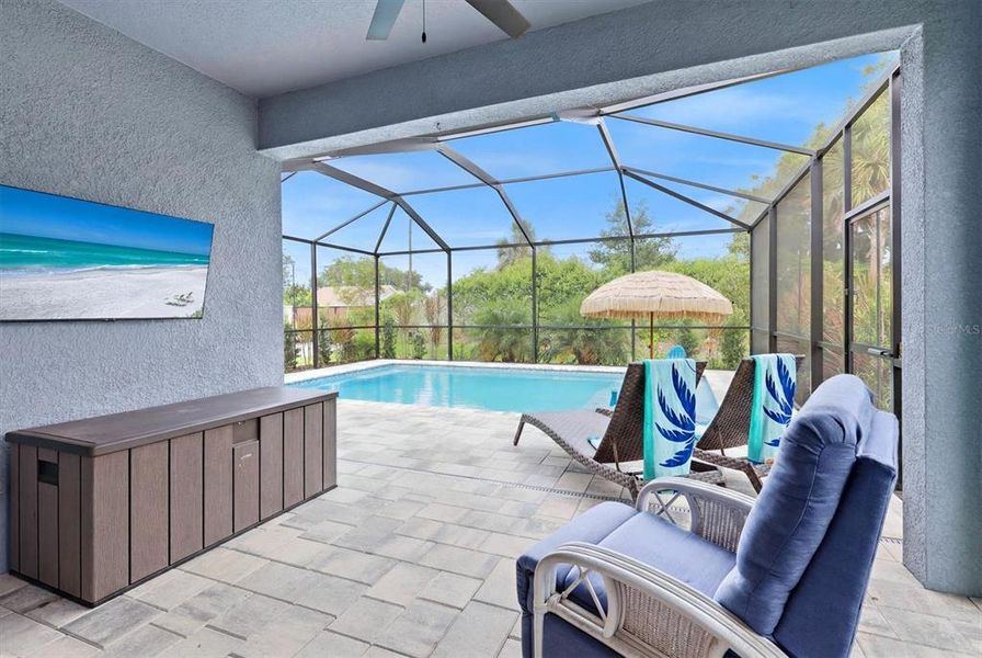 Exterior details and patio area of a home in Palmero, Nokomis (Image 4).