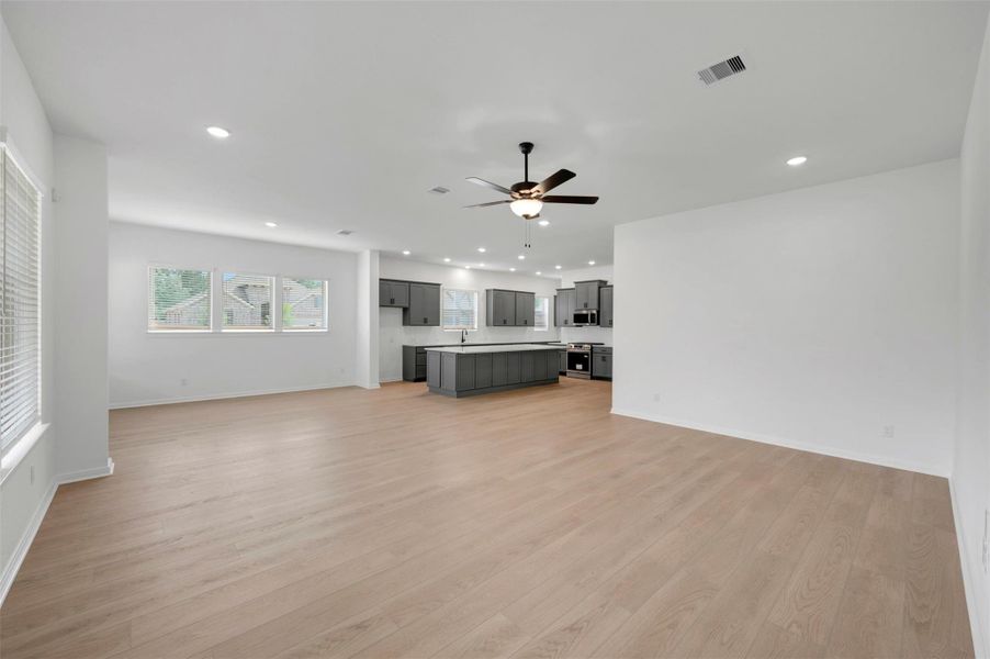 Spacious, unfurnished interior of a new home in Escondido - Overlook Collection, Magnolia (Image 23).