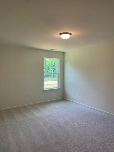Spacious, unfurnished interior of a new home in Avondale, Greensboro (Image 23).