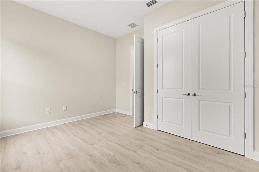 Spacious, unfurnished interior of a new home in , St. Cloud (Image 17).