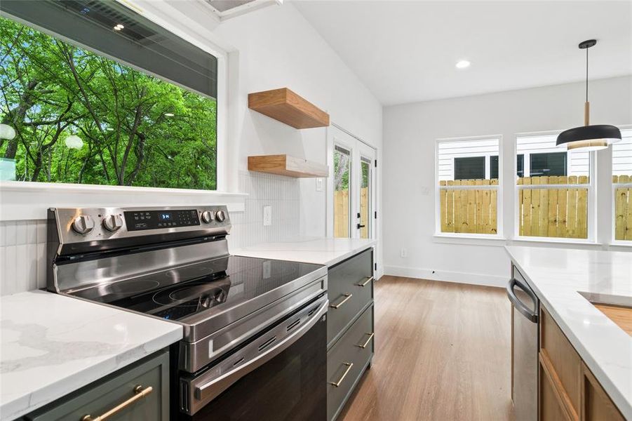Furnished interior view inside a new home in , Glenn Heights (Image 5).