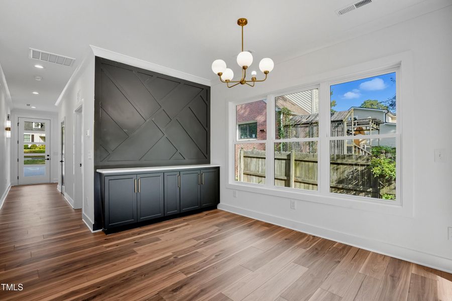 304 King Charles Unit 2-24 304 King Charles Unit 2-24