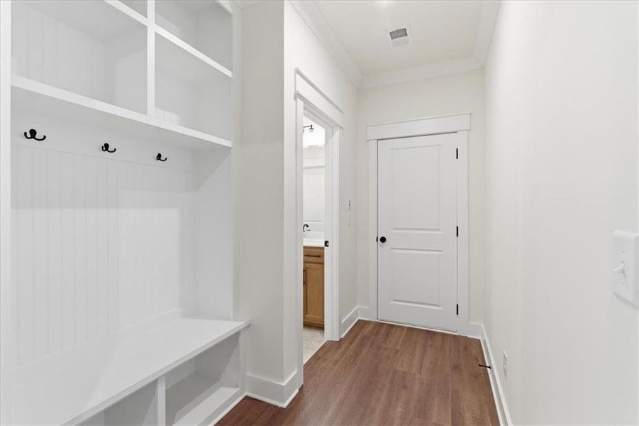 Spacious, unfurnished interior of a new home in Springside Reserve, Powder Springs (Image 21).