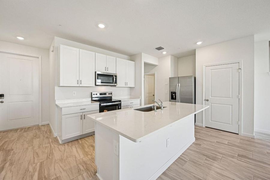 587 Salisbury Cir Fort Pier (10)