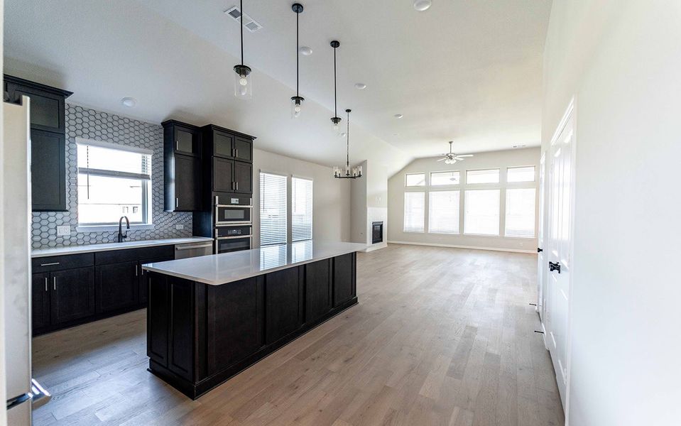 Image 21 of a home in Solterra.