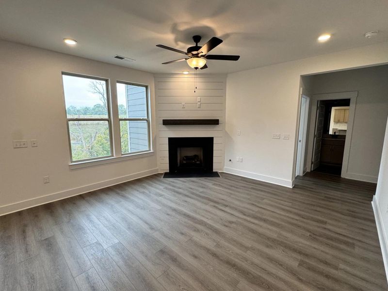 Spacious, unfurnished interior of a new home in Woods Crossing, Gallatin (Image 14).