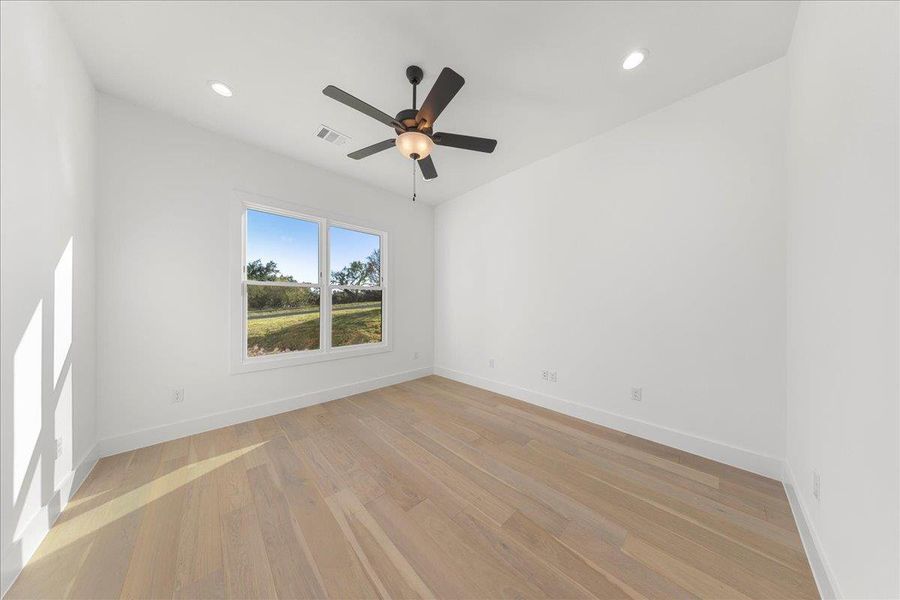Spacious, unfurnished interior of a new home in , Horseshoe Bay (Image 17). Spacious, unfurnished interior of a new home in , Horseshoe Bay (Image 17).