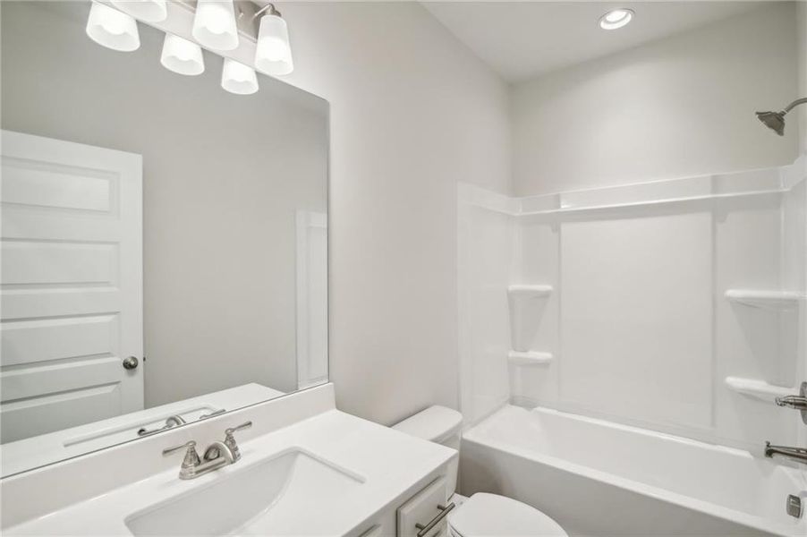 Furnished interior view inside a new home in Pinecrest Ridge, Dacula (Image 13). Furnished interior view inside a new home in Pinecrest Ridge, Dacula (Image 13).