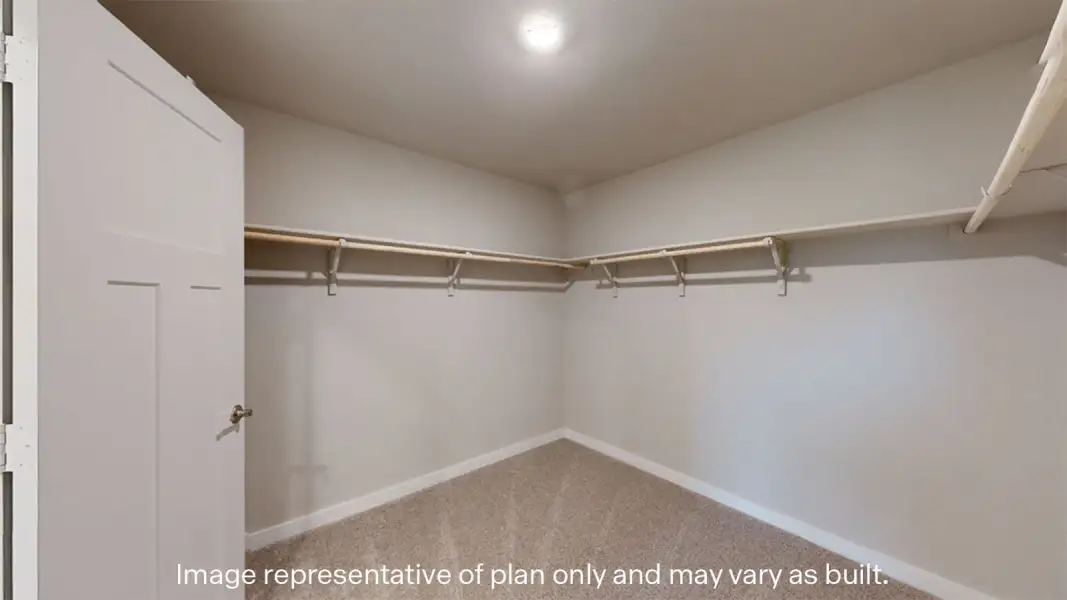 Spacious, unfurnished interior of a new home in Heritage Crossing, Corpus Christi (Image 21).