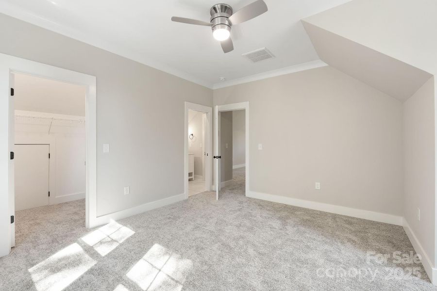 Spacious, unfurnished interior of a new home in , Lewisville (Image 29).