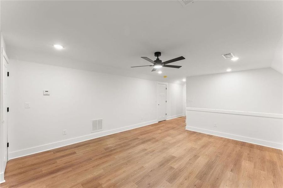 Spacious, unfurnished interior of a new home in , Gainesville (Image 29). Spacious, unfurnished interior of a new home in , Gainesville (Image 29).
