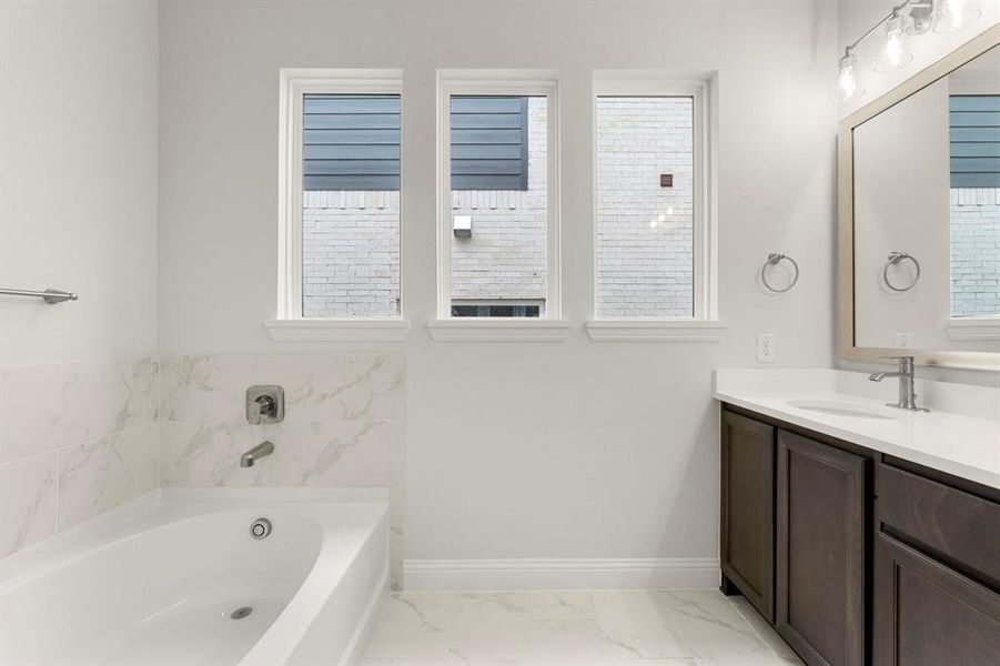 10_5534 Burford, Celina 10_5534 Burford, Celina